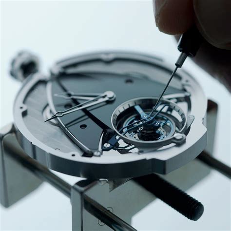 The Art of Oiling in Watchmaking - Lubrication 101 - balustradellc