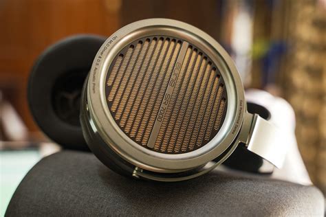 The Aune's New Generation Full-Size Closed-Back Over-Ear Headphones ... - balustradellc