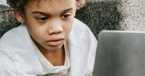 The Battle Over Screen Time - Psychology Today - balustradellc