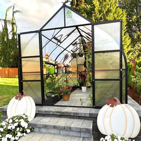 The Beginner's Guide to Greenhouses - balustradellc