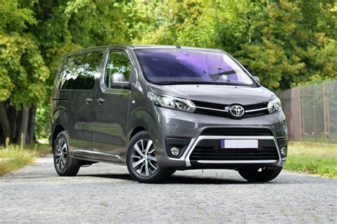 The Best 7-Person Vehicles: Top Choices for Families - balustradellc