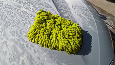 The best car wash mitts to avoid scratching your car - raincitystudios.com