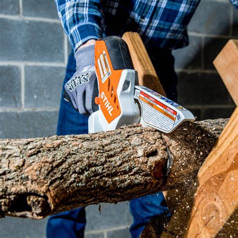 The Best Cordless Chainsaws for Small Projects (2025) - balustradellc