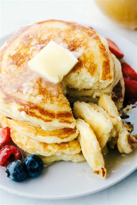 The Best Fluffy Homemade Buttermilk Pancakes | The … - balustradellc