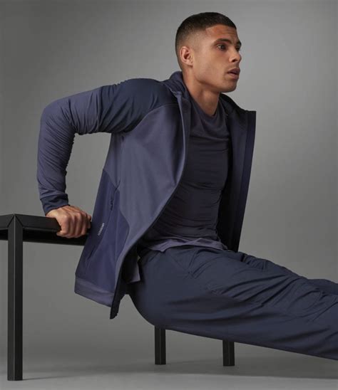 The Best Gym Clothes Brands For Men: Sweat In Style - balustradellc