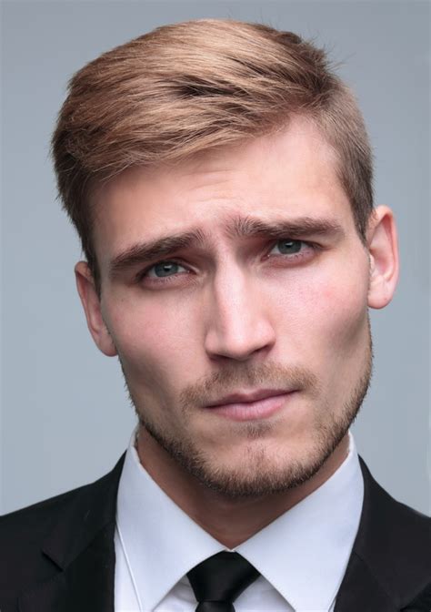 The Best Haircuts For Men With Thin Hair Or Receding … - balustradellc