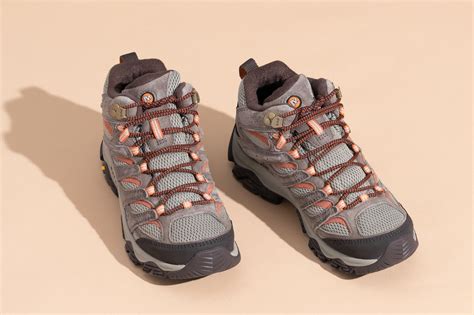 The Best Hiking Boots To Carry on your Adventures - balustradellc