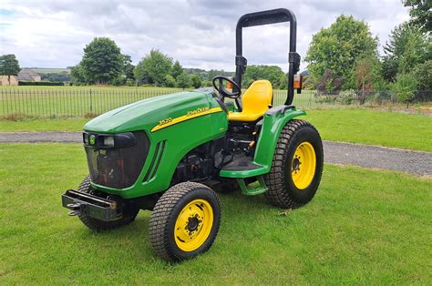 The Best John Deere Tractors for Small Farms - balustradellc