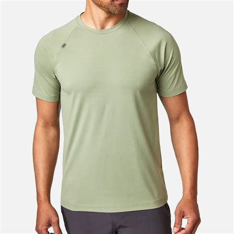 The Best Moisture-Wicking Shirts for Men and Women - balustradellc