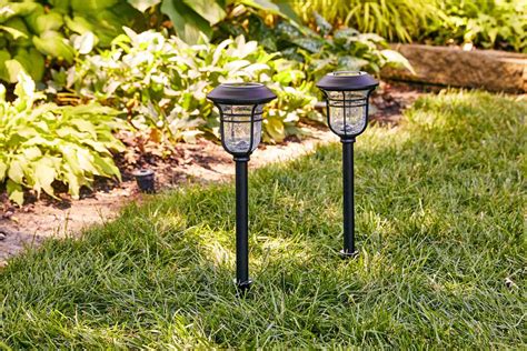 The Best Outdoor Solar Lights | Tested & Ranked - balustradellc