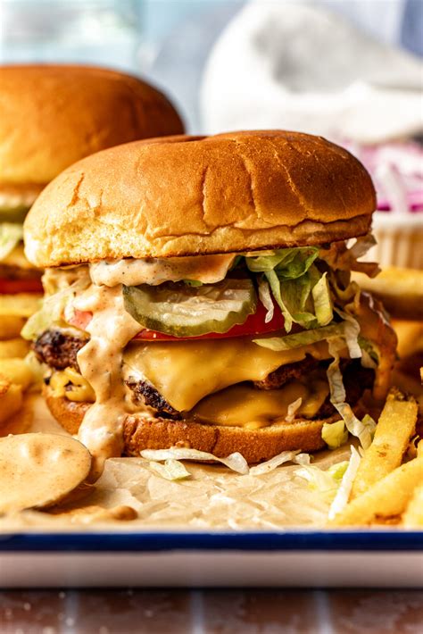 The BEST Smash Burger Recipe with Smash Burger Sauce - balustradellc