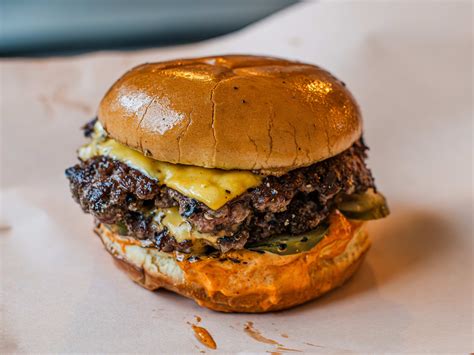 The Best Smash Burgers [How To] - A Cozy Kitchen - balustradellc