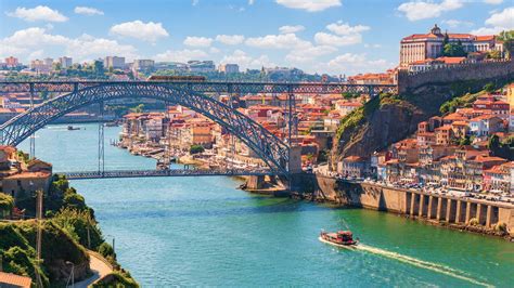 The best Things To Do In Porto - balustradellc