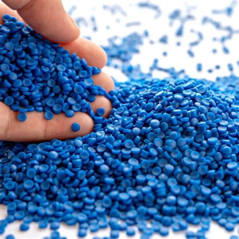 The Complete Guide to Recycled Plastic Pellets - raincitystudios.com