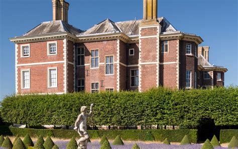 The definitive guide to Britain's best stately homes - Britain Magazine - balustradellc