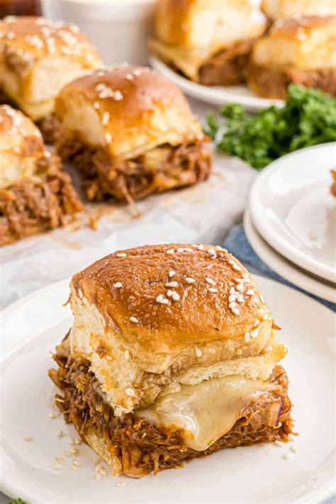 The Easiest Pulled Pork Sliders Recipe | King's Hawaiian - balustradellc