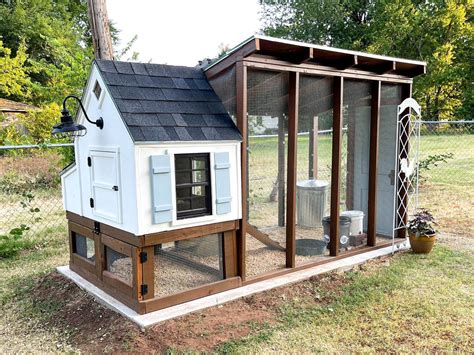 The EASIEST Way to Build a Chicken Coop with Automatic Food ... - balustradellc