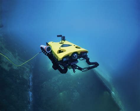 The Future of Underwater Inspection with ROVs - raincitystudios.com