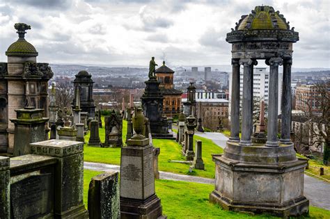 The Glasgow Necropolis - History and Facts | History Hit - wintechmobiles.com