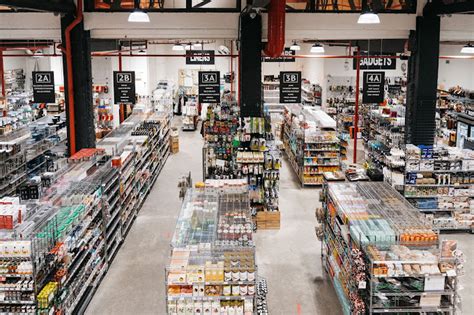 The Gourmet Warehouse - coolestguyplanet.net