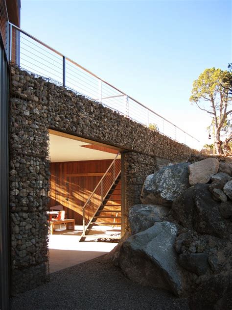 The Great Gabion: 17 Examples of Architecture Beyond the Wall - balustradellc