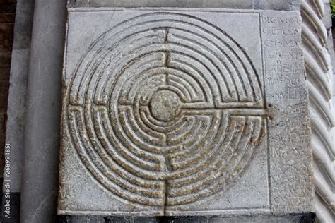 The Labyrinth of Crete: Secrets of Daedalus and His … - balustradellc