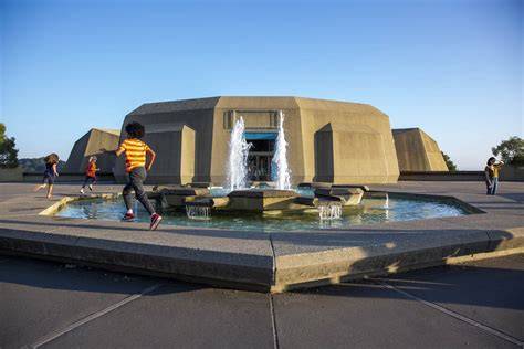 The Lawrence Hall of Science – The public science center of the ... - raincitystudios.com