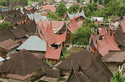 The Matriarchal Society in West Sumatra | Atmos - wintechmobiles.com