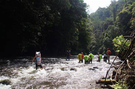 THE MOST ADVENTURE CROSS BORNEO - raincitystudios.com