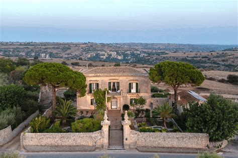 The Most Beautiful Historic Villas in Italy - Design Dash - balustradellc