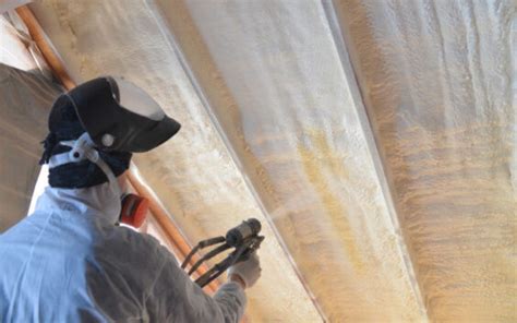 The Most Common Mistakes in Spray Foam Application - balustradellc