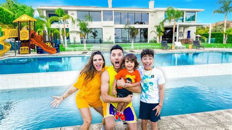 The Official TOUR of the New ROYALTY PALACE! - wintechmobiles.com