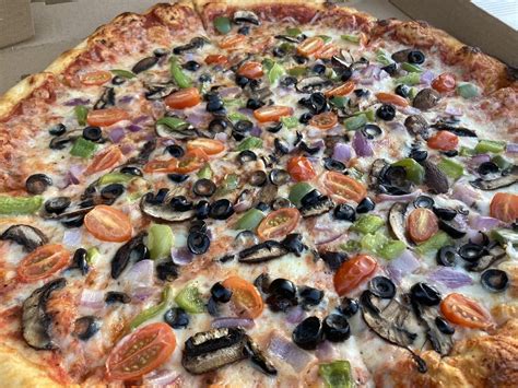 THE PIZZA OUTPOST - 20 Photos & 26 Reviews - Yelp