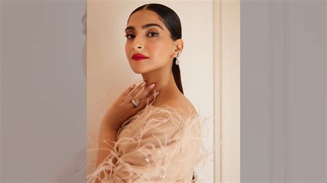 The Powerful Impact of Celebrity Culture on Luxury Fashion - balustradellc