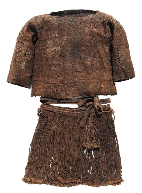 The Prehistoric Development of Clothing: … - wintechmobiles.com