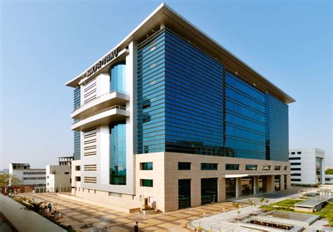 The Role of Virtual Offices in Maintaining Legal - balustradellc