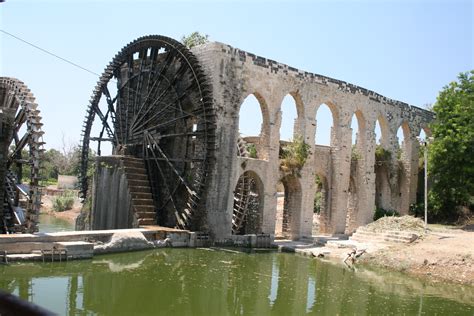 The Role of Water Wheels for Irrigation in Ancient Technology - raincitystudios.com