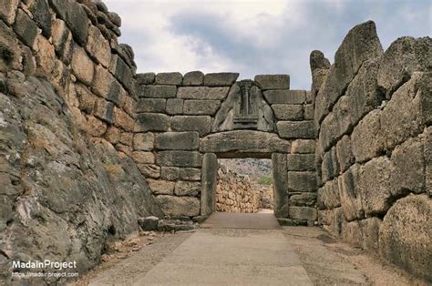 The Significance of Mycenae’s Religious Artifacts in Understanding ... - balustradellc