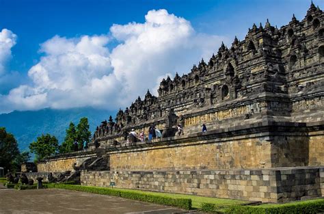 The Spiritual Temples and Ancient Rituals of Indonesia - balustradellc