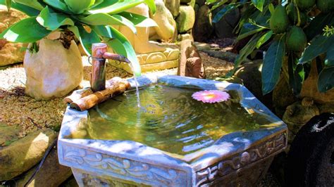 The Stunning Water Feature That Makes Any Backyard … - balustradellc