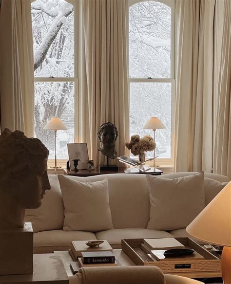 The Timeless Appeal of Busts in Interior Design - muktibox.com