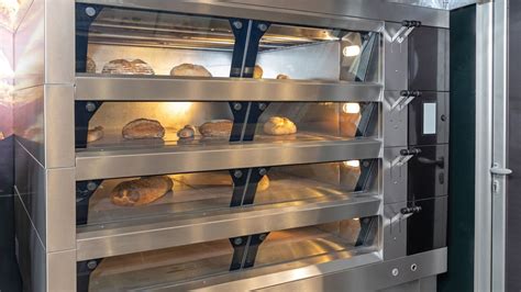 The Top 6 Best Commercial Ovens for Baking Bread - balustradellc