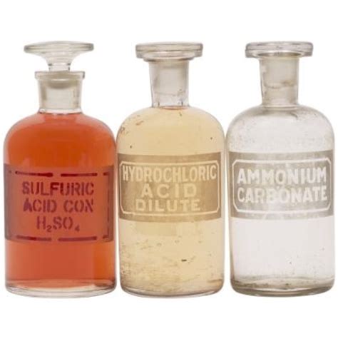 The Types Of Bottles Used For Storing Acids & Bases - balustradellc