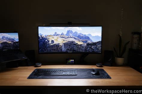The Ultimate Guide to a Minimalistic Gaming Desk Setup - balustradellc