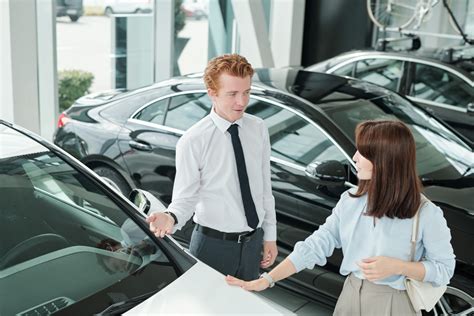 The Ultimate Guide to Buying Your First Luxury Car - balustradellc