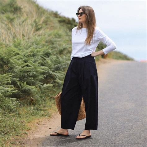 The Ultimate Guide to Minimalist Fashion - Green Hive - balustradellc
