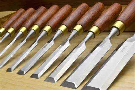 The Ultimate Guide to the Best Wood Carving Tool Brands - balustradellc