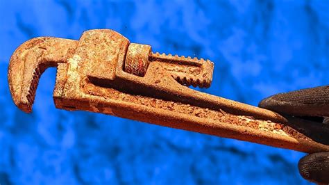 The Unbelievable Restoration of a 100-Year-Old Rusty Tool - balustradellc