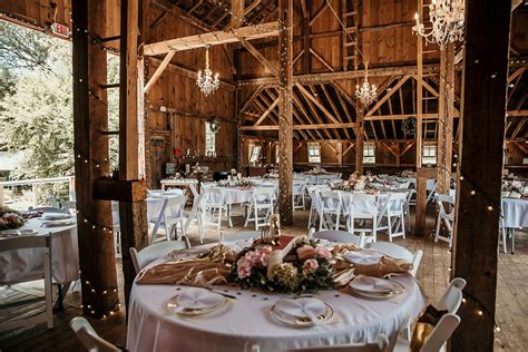 THE VINTAGE ROSE BARN wedding venue Gobles, Michigan