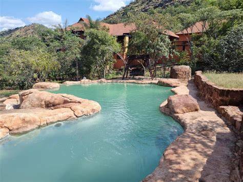 The Waterfall Lodge - raincitystudios.com